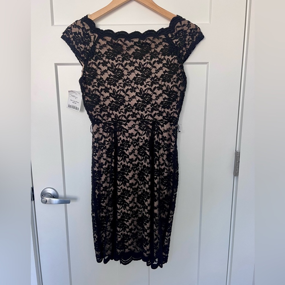 NWT Black Lace Dress - 4P - Picture 11 of 11